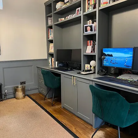 Apartment Gorgeous 3 Bedroom In Quaint Southfields