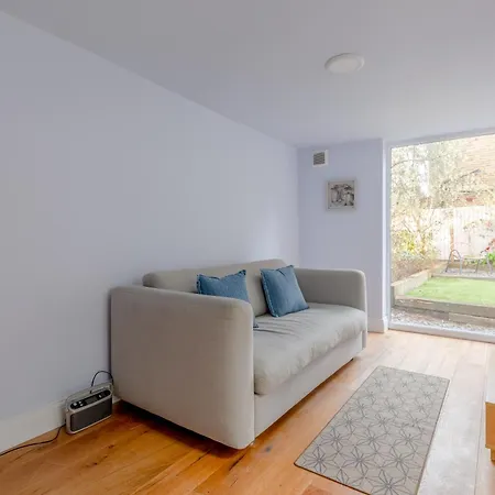 Tranquil 1 Bedroom Flat In Peckham Apartment *