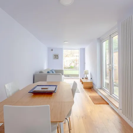 Tranquil 1 Bedroom Flat In Peckham
