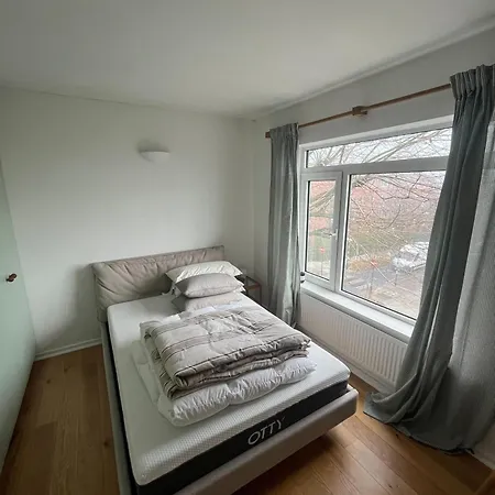 Peaceful 2 Bedroom Flat With Roof Terrace - Hackney Apartment *