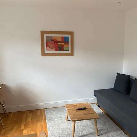 Contemporary 1bd Flat - Camden Apartment *
