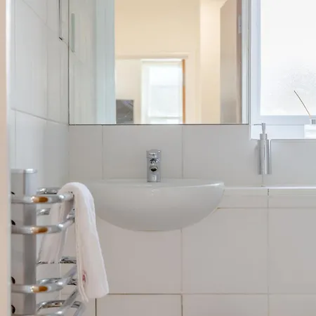 Apartment Contemporary 1bd Flat - Camden