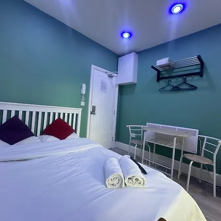 East Self Check In Apartamento