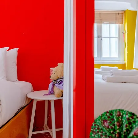 Vibrant 2bd Flat - Near Bridge