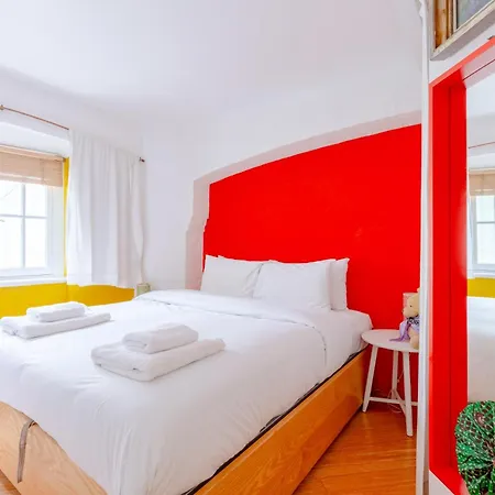 Apartment Vibrant 2bd Flat - Near Bridge London