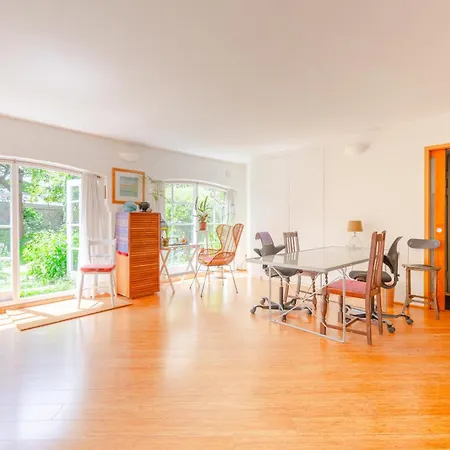 Apartment Vibrant 2bd Flat - Near Bridge *