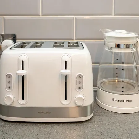 Spacious & Welcoming 4bd House - Kennington Apartment *