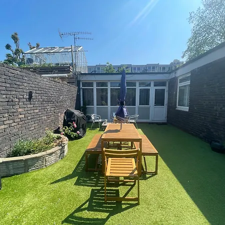 Spacious & Welcoming 4bd House - Kennington Appartement