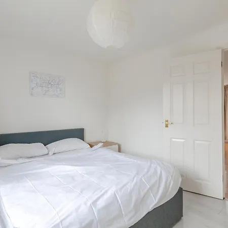 Apartment 2bd Flat With Views Of Canary Wharf - Rotherhithe London