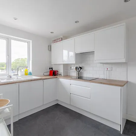 2bd Flat With Views Of Canary Wharf - Rotherhithe Apartment