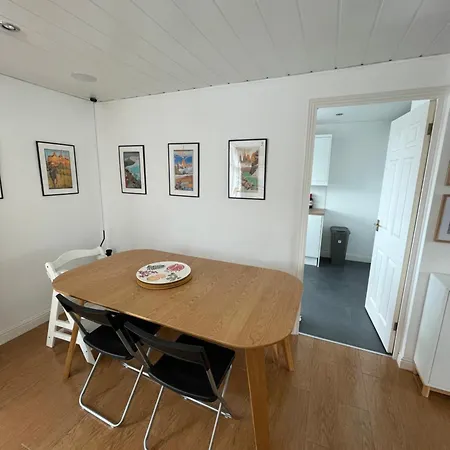2bd Flat With Views Of Canary Wharf - Rotherhithe