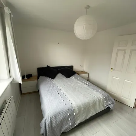 2bd Flat With Views Of Canary Wharf - Rotherhithe Apartment *