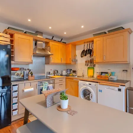Apartment Vibrant & Modern 1bd Flat - Hackney London