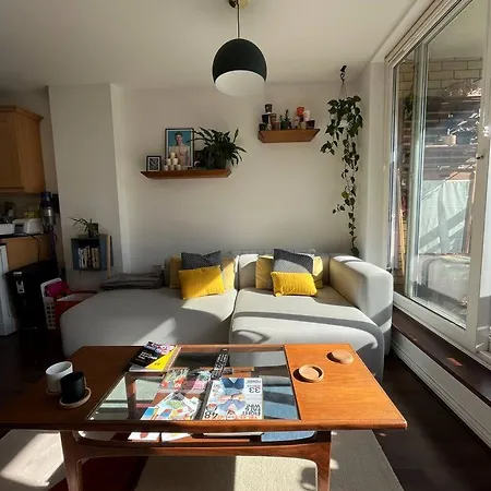 Vibrant & Modern 1bd Flat - Hackney London