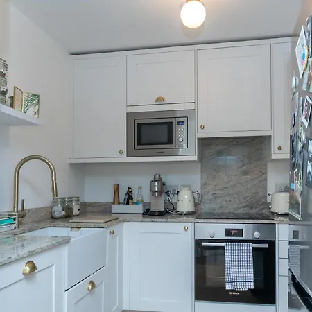 Snug & Homely 1bd Flat - Hackney! London