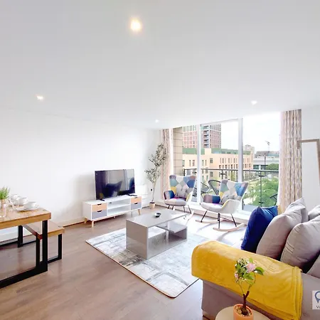 Apartment Free Parking - Serviced Two Bed London Docklands Beckton