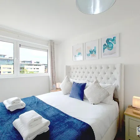 Free Parking - Serviced Two Bed London Docklands * Beckton