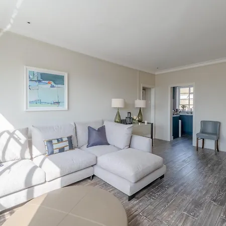 Apartment Beautifully Decorated 1bd Oasis - Earl's Court!