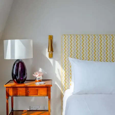 Beautifully Decorated 1bd Oasis - Earl's Court! Apartment