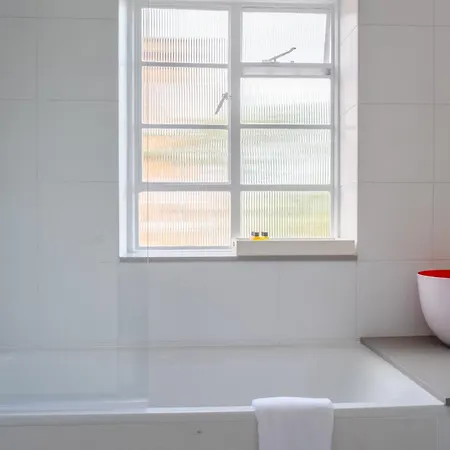 Apartment Beautifully Decorated 1bd Oasis - Earl's Court!