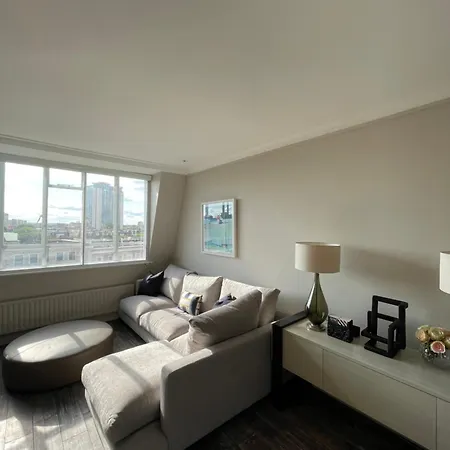 Beautifully Decorated 1bd Oasis - Earl's Court! Apartment London