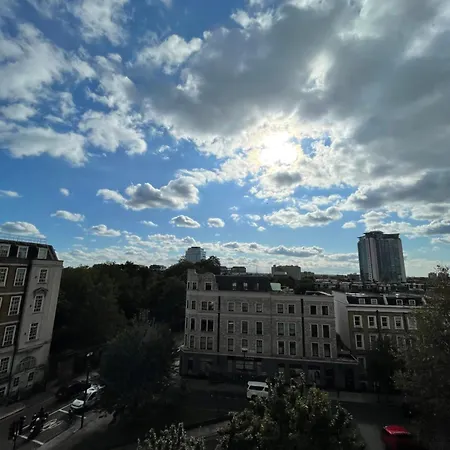 Beautifully Decorated 1bd Oasis - Earl's Court!