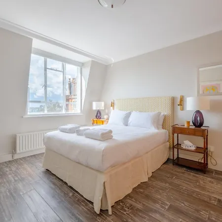 Beautifully Decorated 1bd Oasis - Earl's Court! Apartment London