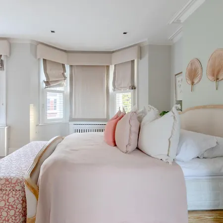 Secluded & Serene 3bd Family - Wandsworth! London