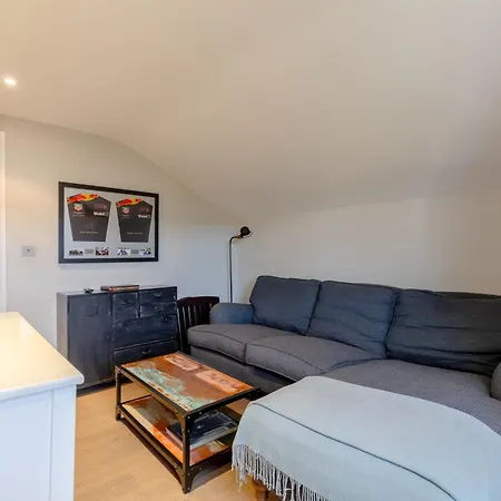 Secluded & Serene 3bd Family - Wandsworth! London