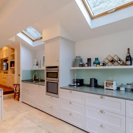Secluded & Serene 3bd Family - Wandsworth! *