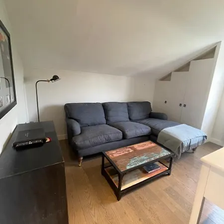 Secluded & Serene 3bd Family - Wandsworth!
