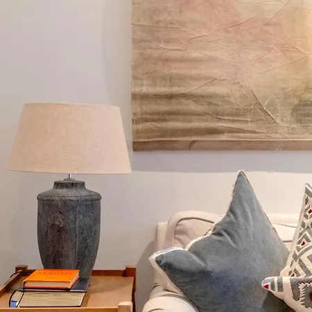 Secluded & Serene 3bd Family - Wandsworth! Apartment