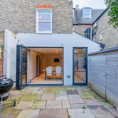 Secluded & Serene 3bd Family - Wandsworth! * London