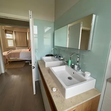 Secluded & Serene 3bd Family - Wandsworth! Apartment