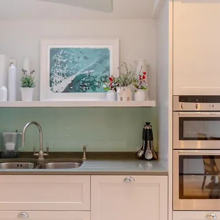 Apartment Secluded & Serene 3bd Family - Wandsworth! *