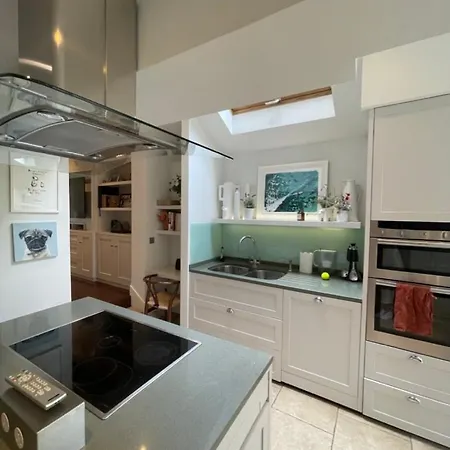 Secluded & Serene 3bd Family - Wandsworth! *