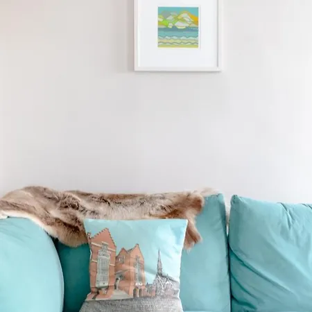 Quaint & Cosy 1 Bedroom Flat - Kensington Olympia!