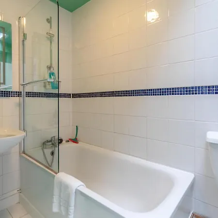 Apartment Quaint & Cosy 1 Bedroom Flat - Kensington Olympia!