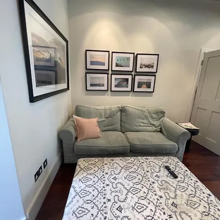 Secluded & Serene 3bd Family - Wandsworth! Apartment *
