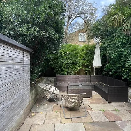 Secluded & Serene 3bd Family - Wandsworth! *
