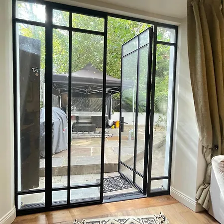 Gorgeous 2bd Flat With Patio - South Kensington! * London