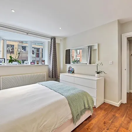 Chic High-end 1bd Flat - Near Borough Market! Apartment