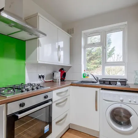 Spacious 1bd Flat - 4 Mins To Regent's Canal! London