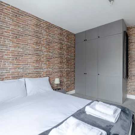 Apartment Spacious 1bd Flat - 4 Mins To Regent's Canal!