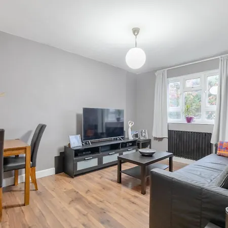 Spacious 1bd Flat - 4 Mins To Regent's Canal! London