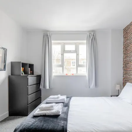 Spacious 1bd Flat - 4 Mins To Regent's Canal! Apartment London