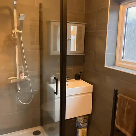 Spacious 1bd Flat - 4 Mins To Regent's Canal! Apartment