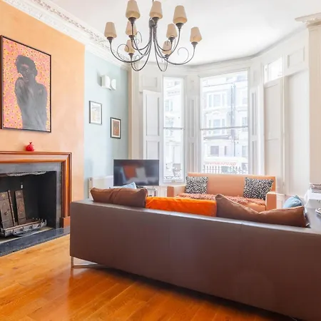 Inviting 1bd Hideaway Kensington Olympia! Apartment