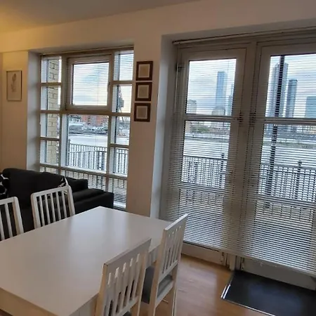 1 Bed, G-floor Close To O2, Excel And Airport Appartement Londres