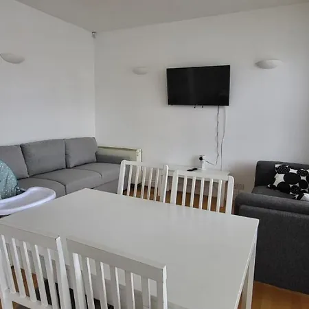 1 Bed, G-floor Close To O2, Excel And Airport * Londres
